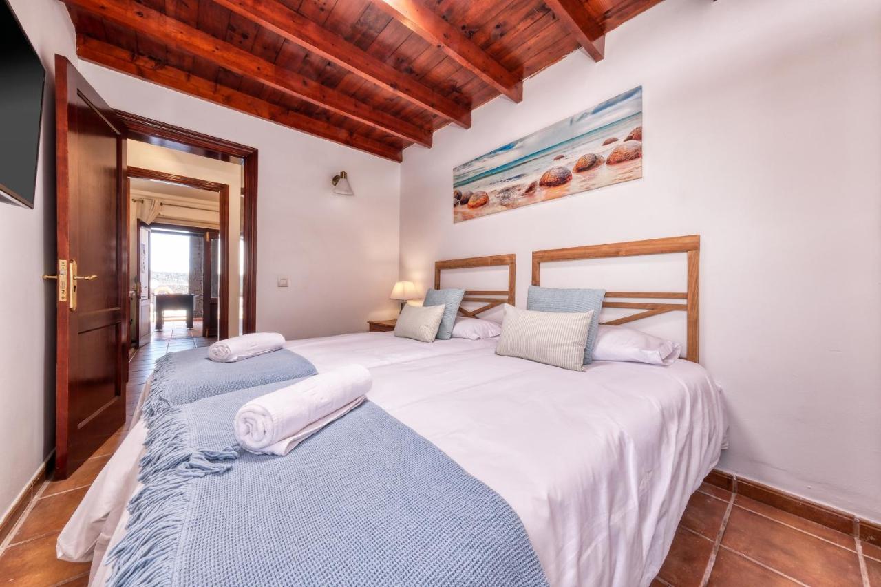 Aurelia-pool, Jacuzzi And Solarium Villa *